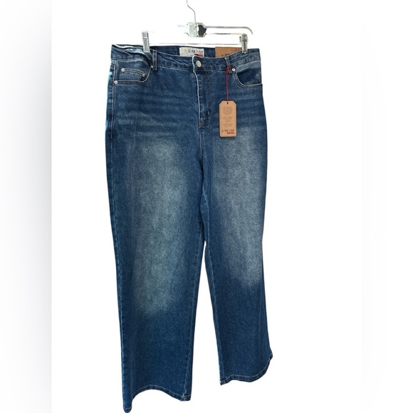 Blue Wide Leg Flare Jeans with Relaxed Fit - Picture 7 of 8